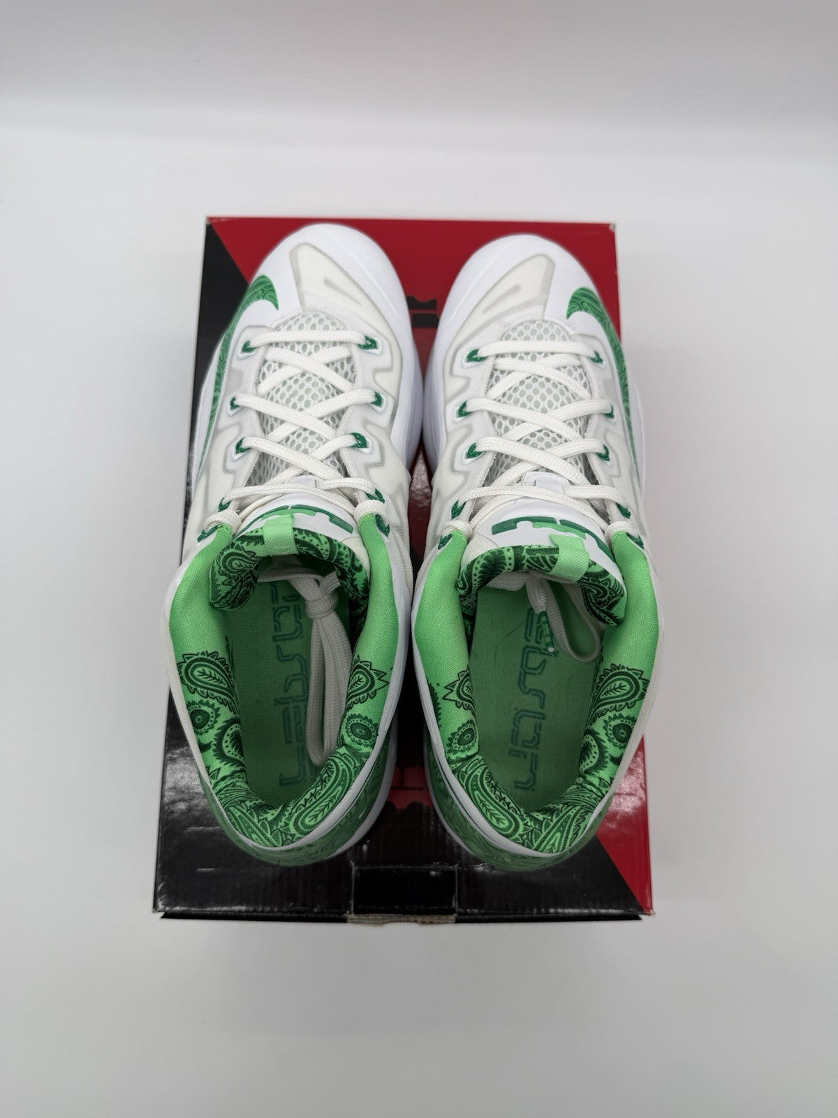 Size 12 - Nike LeBron 11 Low Easter (Pre-Owned)