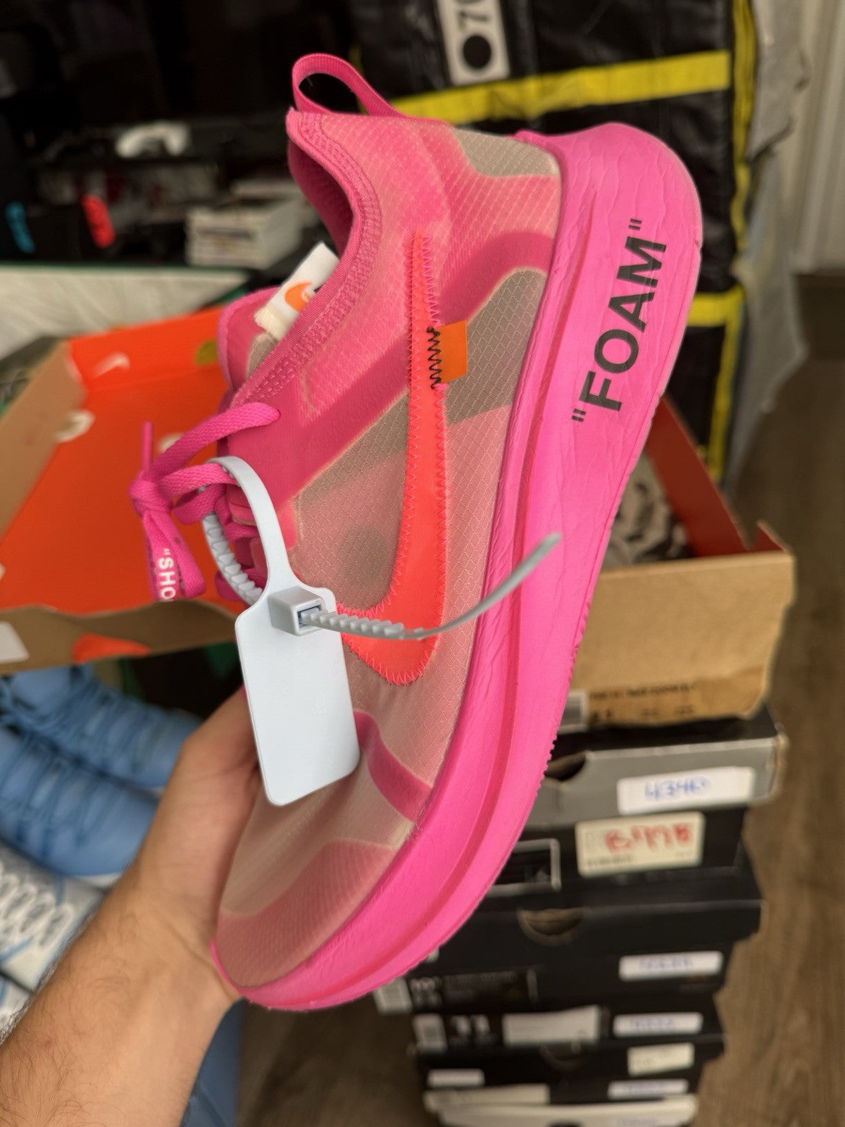 Size 11 - Nike Off-White x Zoom Fly SP Pink