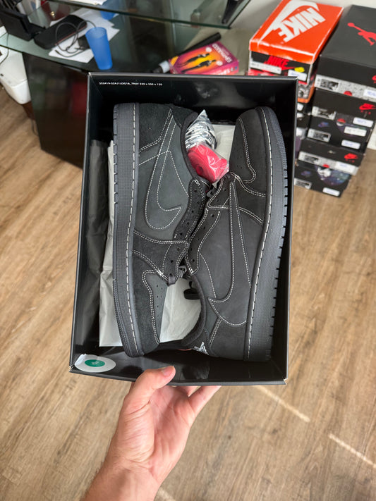 Size 13 - Travis Scott Phantom (Brand New)